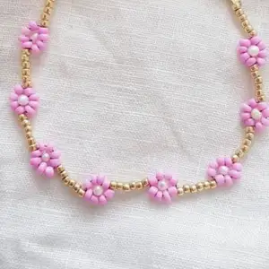 Blommigt armband🌸 45kr/st! (Bilden är från en kund)🥰