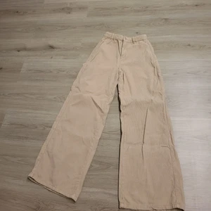 Manchester byxor - Använda 2 ggr. Superfina men för långa för mig