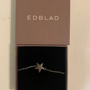 Edblad armband  - Mitt fina armband från edblad, sterling silver så rostar ej. Tror inte att det finns att köpa längre. Tappat det lilla edblad märket längst ut men påvärkar inte armbandet❣️❣️
