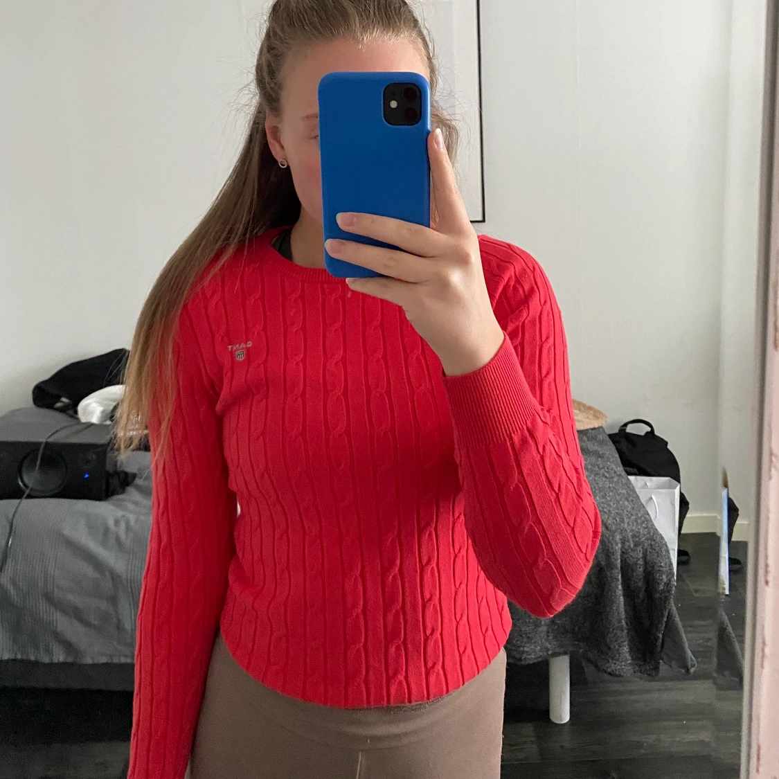 Kabelstickad tröja gant