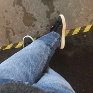 Zadig skor - Säljer mina älskade zadig sneakers i storlek 39! 💓 köptes nu på vintern så har därför inte hunnit ha på mig dom! ❤️ super snygga! Ny skick 