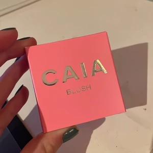 Caia rouge - Så fint rouge från caias valentines kollektion. OANVÄNT. Endast öppnat💗