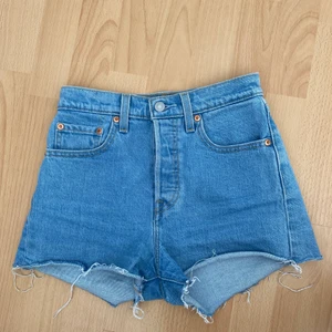 Levis shorts - Helt nya levis short säljes då dom ej passar mig 