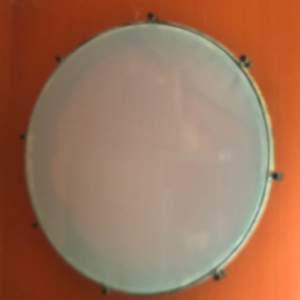 Sofisk oriantalisk tamburin priset och leveransen diskuteras.