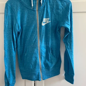 NIKE hoodie - NIKE hoodie, (säljer tillhörande byxor, set)
