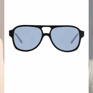 Corlineyewear - Corlineyewear som är helt oanvända, ordinarie pris 899kr. Frakt tillkommer