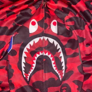 Bape Full ZipUp Jacket - Wore it twice, bought for 600kr, selling for 200kr.