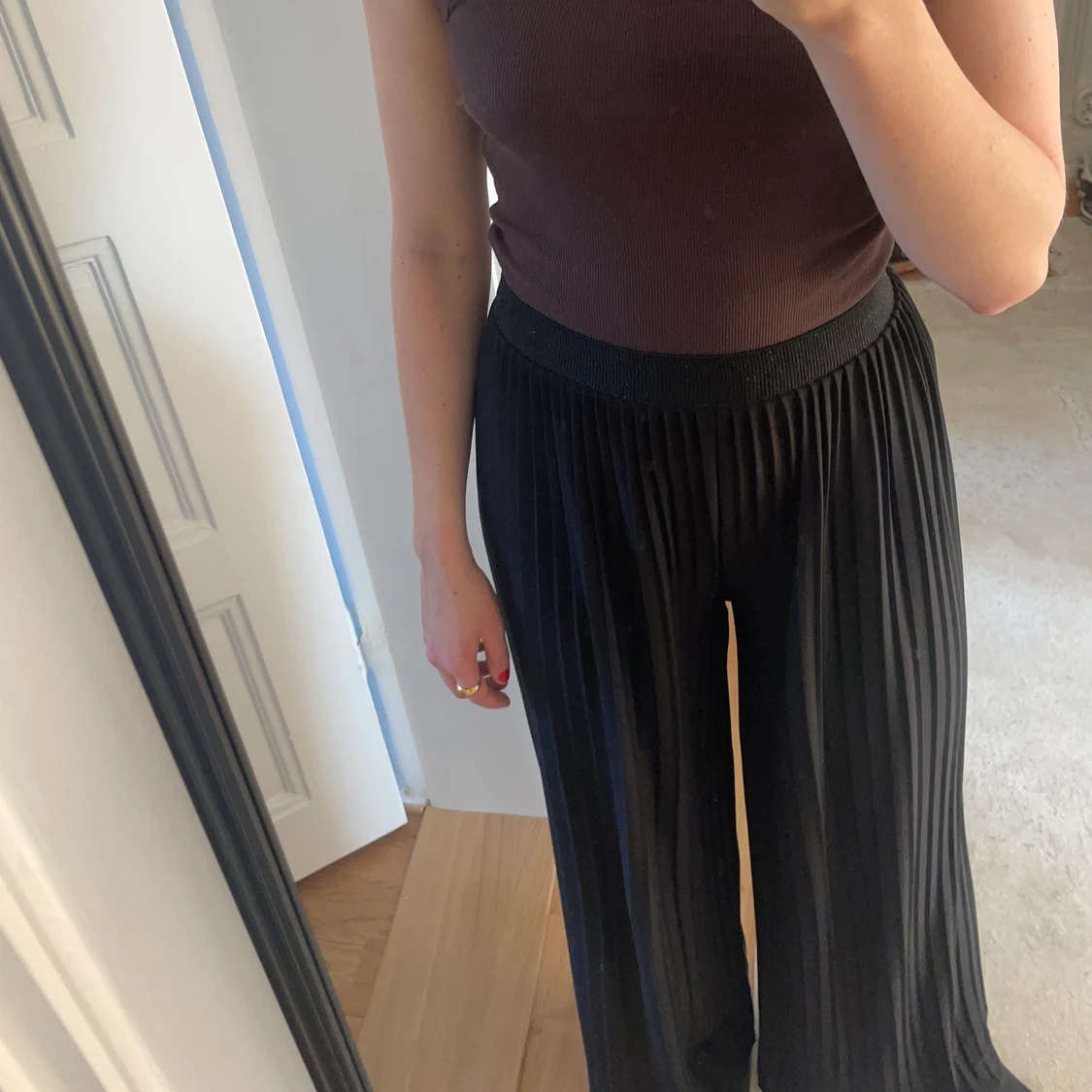 Svarta kostymbyxor - 91