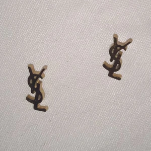 YSL örhängen - Rostfritt stål