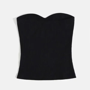 Topp - Jättefin topp, tyvärr för liten på mig så kan inte skicka egna bilder!! Köparen står för frakten❤️❤️❤️