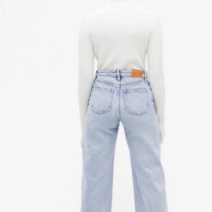 Raka jeans - Raka snygga jeans från monki i storlek 29 (passar mig som är 175cm lång och har storlek s-m)