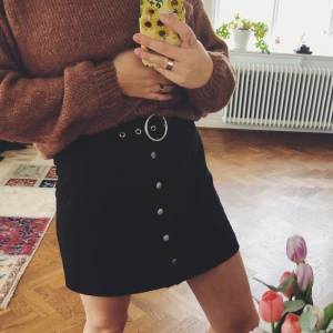 Kjol från NA-KD - Superfin svart kjol från Na-Kd.