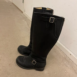 Johnny Bulls höga - Använt fåtal gånger, toppskick. Köparen står för frakt.