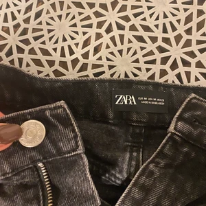 Jeanskjol - Sparsamt använd! Nypris 400kr