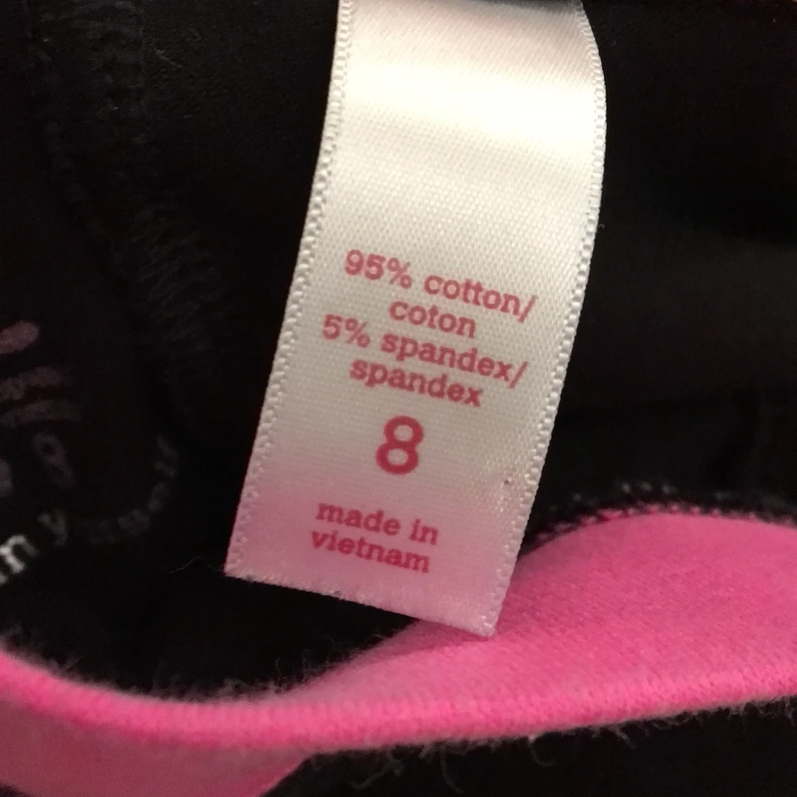 Byxor svarta me detaljer  - 90