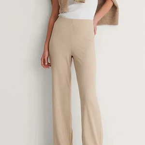 Ribbade byxor  - Helt nya ribbade byxor! 