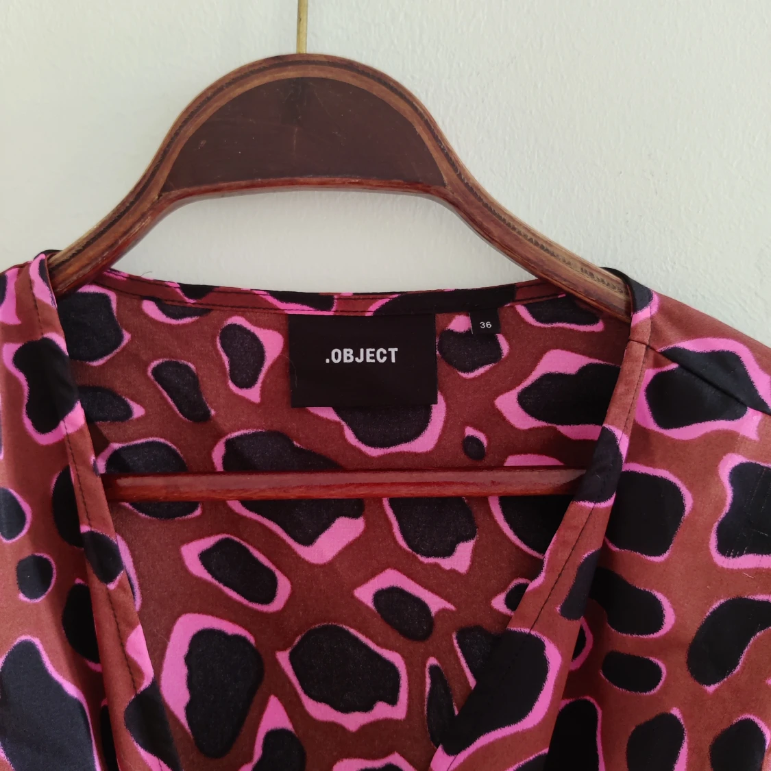 Omlottklänning från Object strl 36 - 90