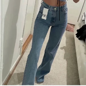 Zara jeans - Slutsålda zara jeans🥰🥰
