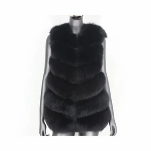 svart väst i päls - <3 buda