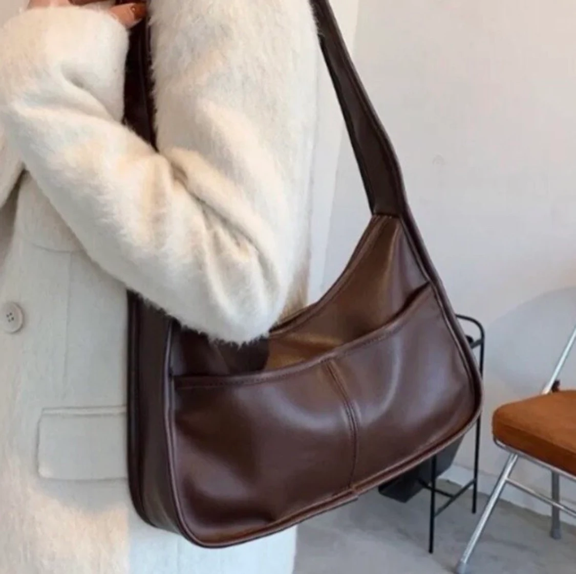 SNYGG BRUN VÄSKA - 90