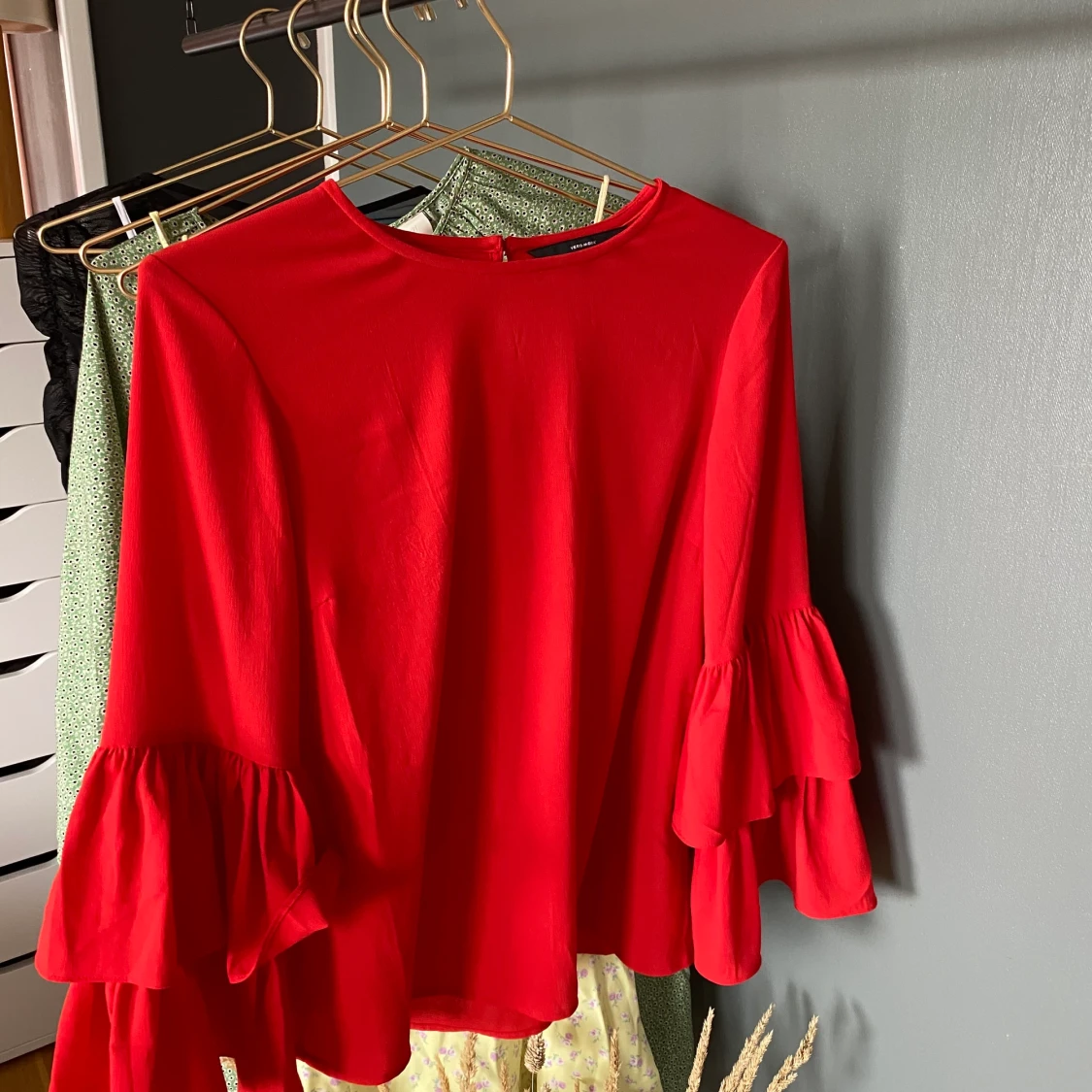 Röd volangblus S - 91