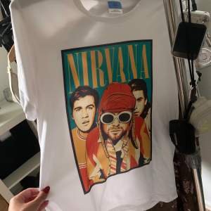Oversized t-shirt med nirvana-tryck