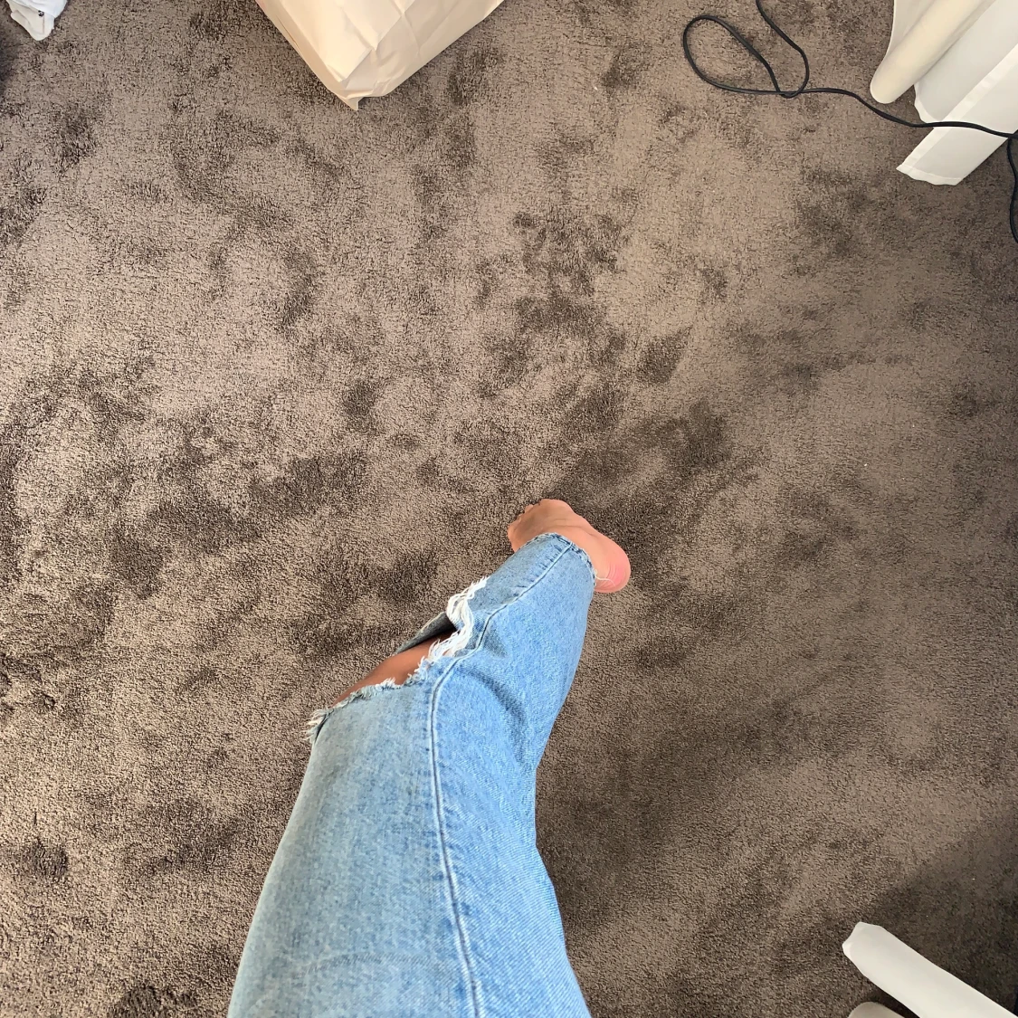 Snygga jeans med hål! - 91