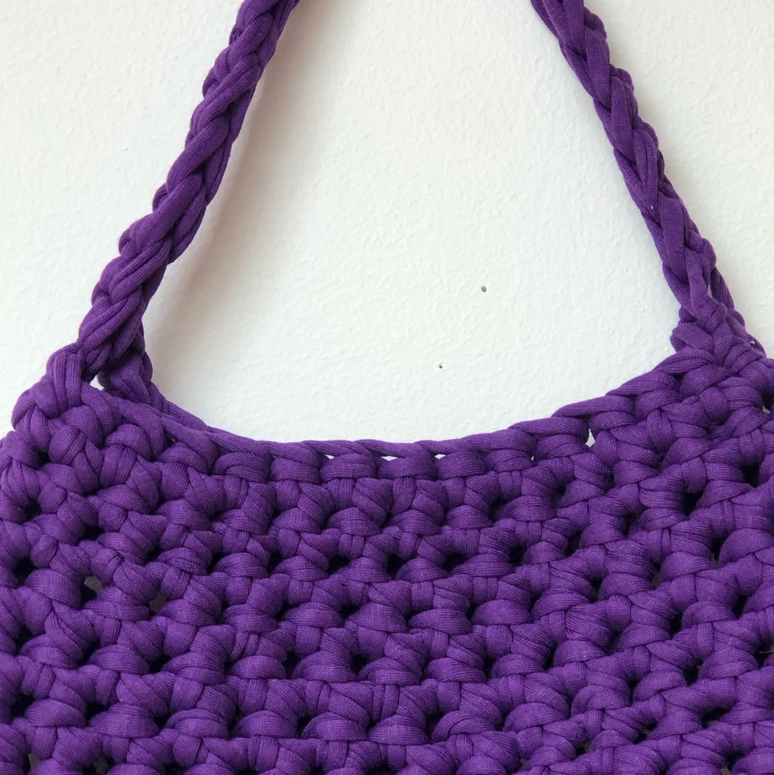 Virkad axelväska lila - 91