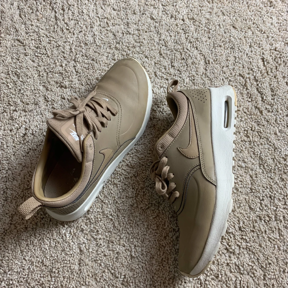 Nike beige  - 90