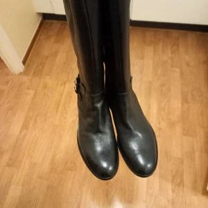 Nya Eco skor - Helt nya säljer för 100 ord pris 1999 kr