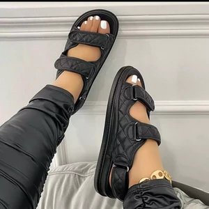 Sandaler - Aldrig använda pga felköp. Storlek 38-39