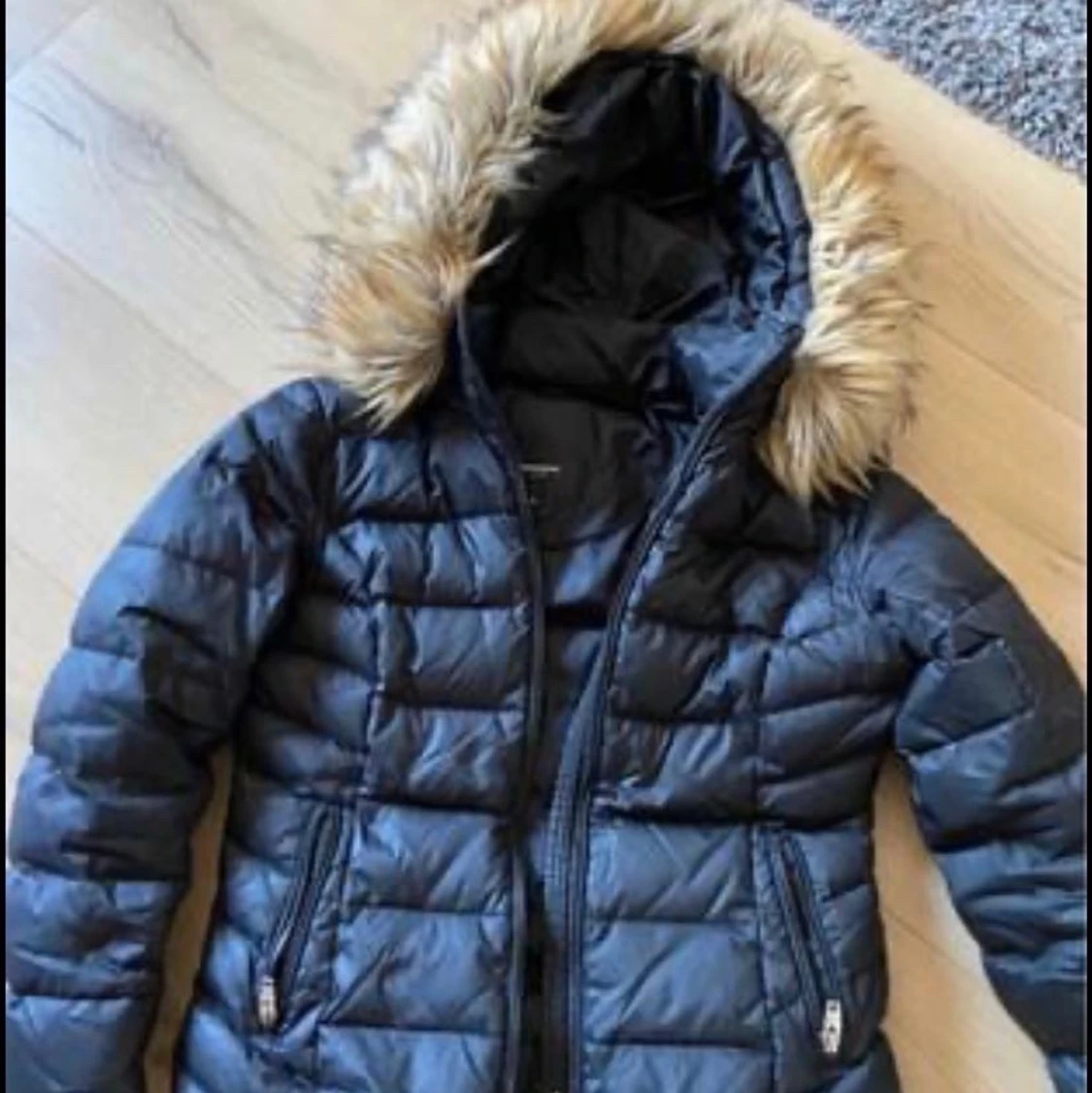 Rock and blue jacka  - 90