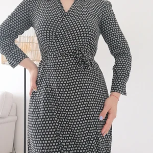 MANGO midi dress - MANGO midi wrap dress. Cotton,light material. Worn 3 times. Easy iron.