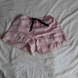 Söta pjamasshorts - Söta, prickiga pjamasshorts