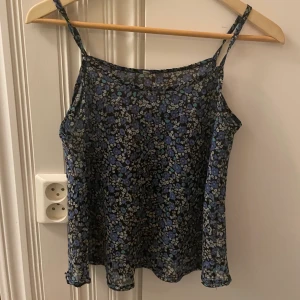 Luftigt linne - Fint och luftigt linne som blivit för liten