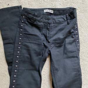 Supercoola jeans från Acne i storlek 34 🔥🔥