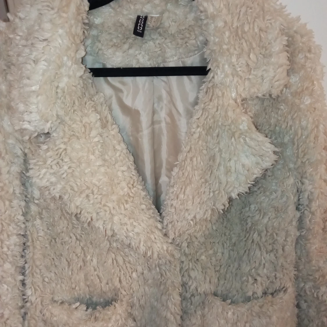 Lurvig jacka XS - 90