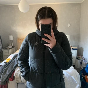 Vinterjacka - Adidas vinterjacka, odinarie pris 879kr