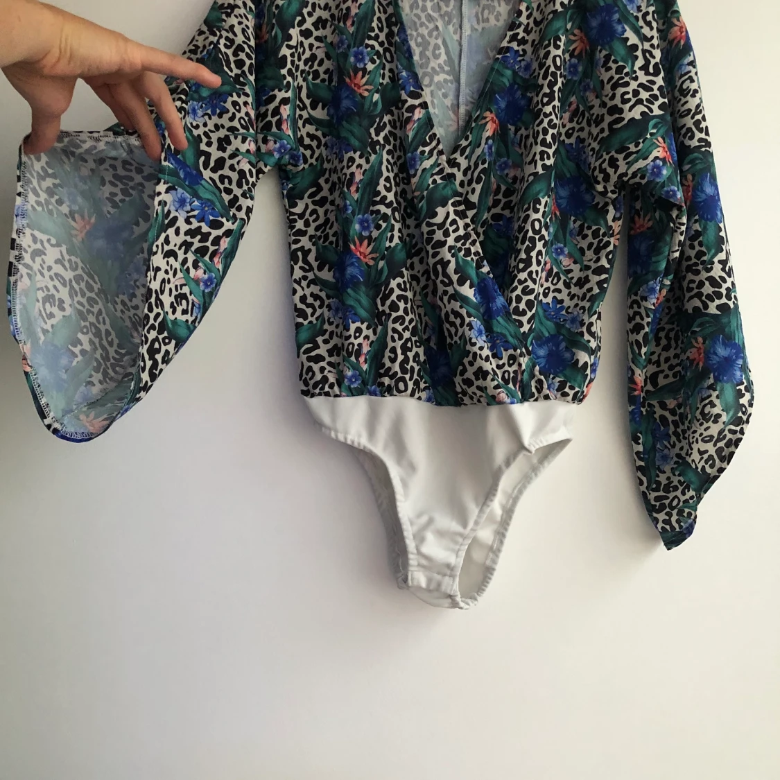 Body with large sleeves  - 90