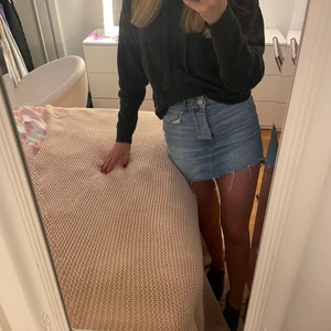 Jeanskjol - Superfin jeanskjol från gina! Bra skick👌 köparen står för frakt