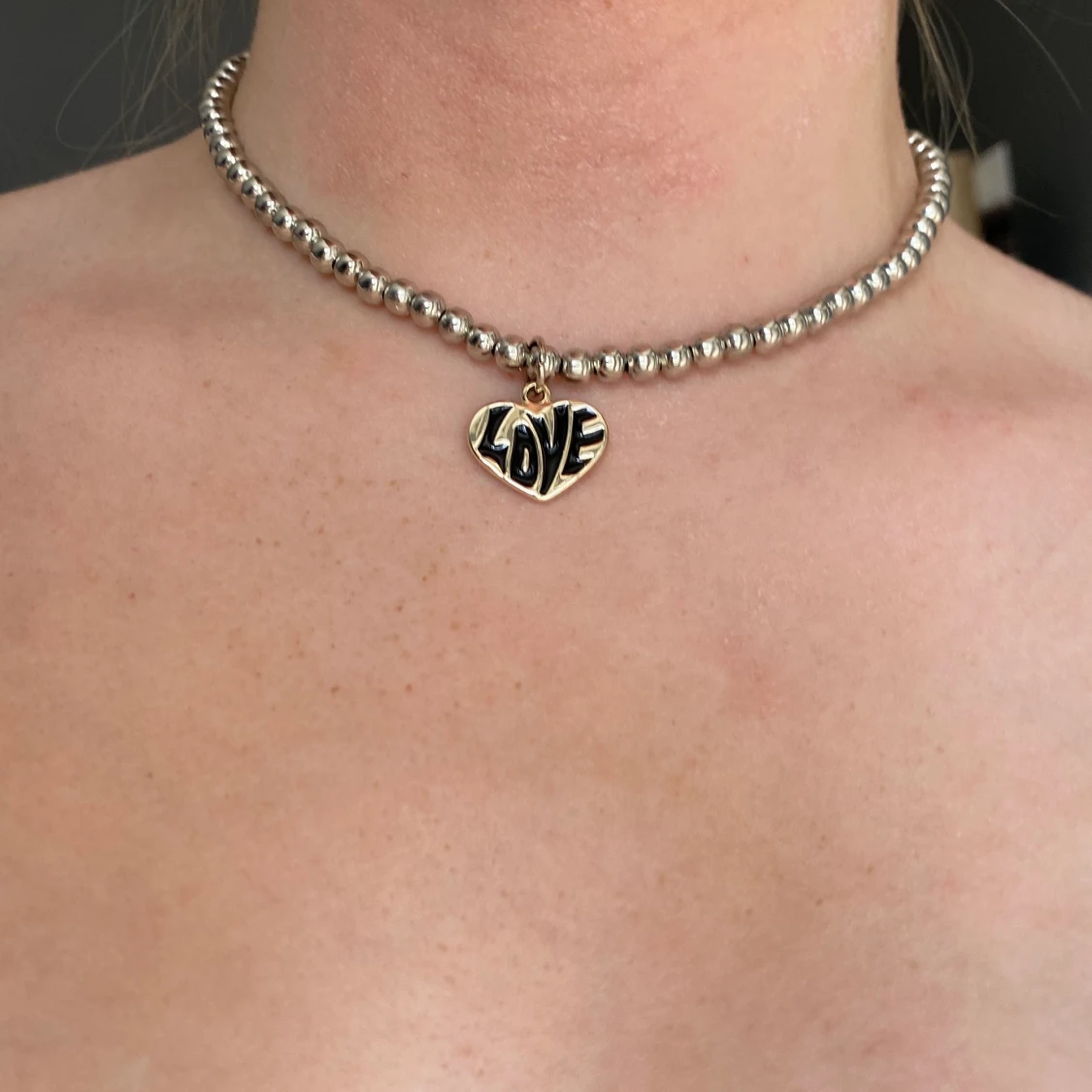 Handgjort halsband  - 90