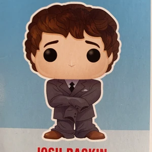 Funko pop // josh baskin  - Den har vart i paketet från när jag hade köpt den // du står för frakten 