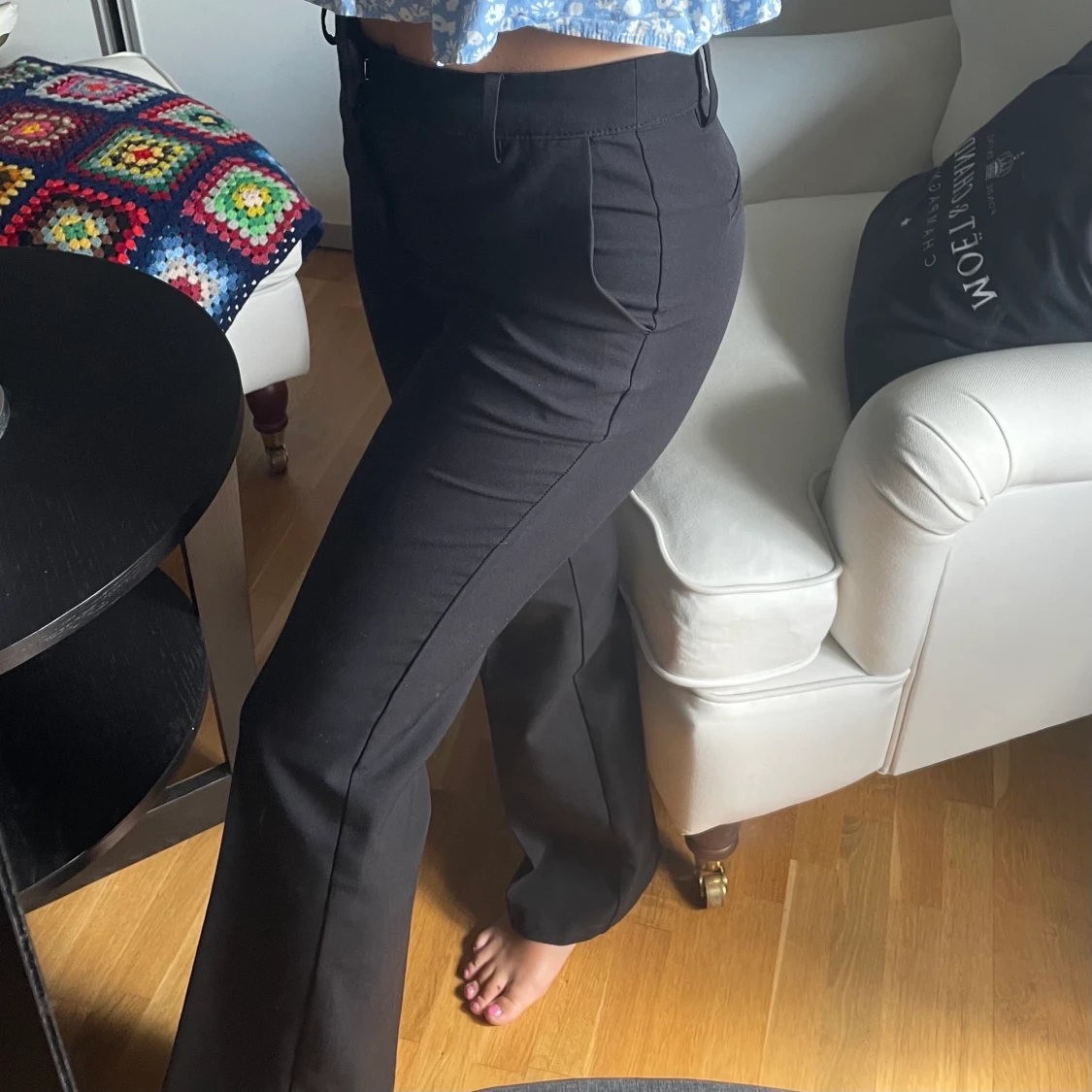 Svarta kostymbyxor  - 91