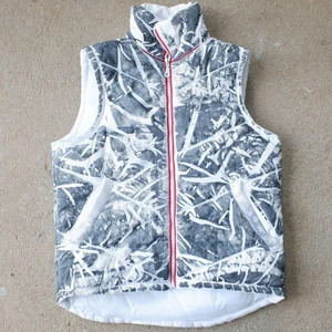 Print vest🥀 - Väst som jag screentryckt på! Bra kvalle bara fodret som spruckit i fickorna men inget som syns🎠frakt tillkommer