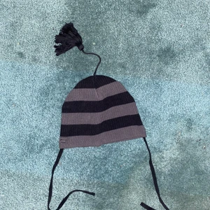 Mössa - Jättesöt mössa från Polarn och Pyret! Passar någon med lite mindre huvud!