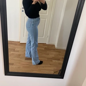 Nakd Jeans - Nästan oanvända jeans från Nakd! Frakt tillkommer på 63kr!