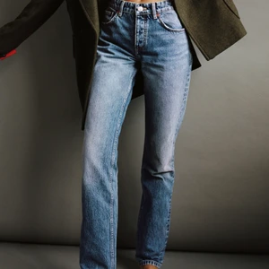 Zara mide jeans - Säljer dessa zara mide jeans i storleken 34