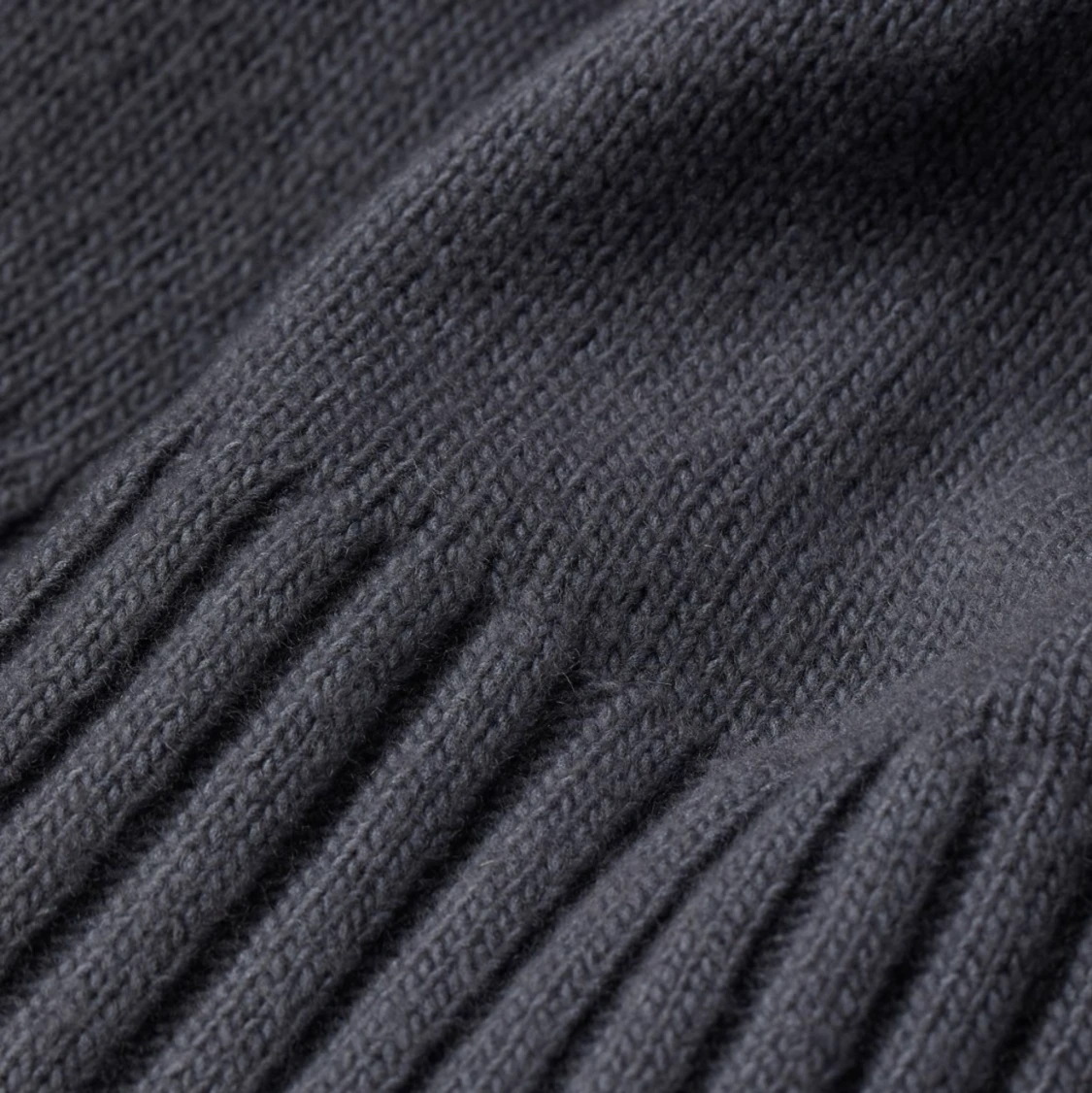 Stickad tröja från hm  - 90