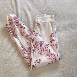 Mjukis sett som liknar juicy😻 - Bra skick och sitter fint💗