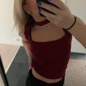 Zara topp - Populär topp Zara! Använd 1 gång men får ingen använding av den strl S!